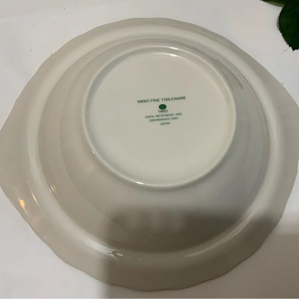 Nikko Fine Tableware Japan Serving Bowl Blue Peony 10 x 11.5 Flower G10